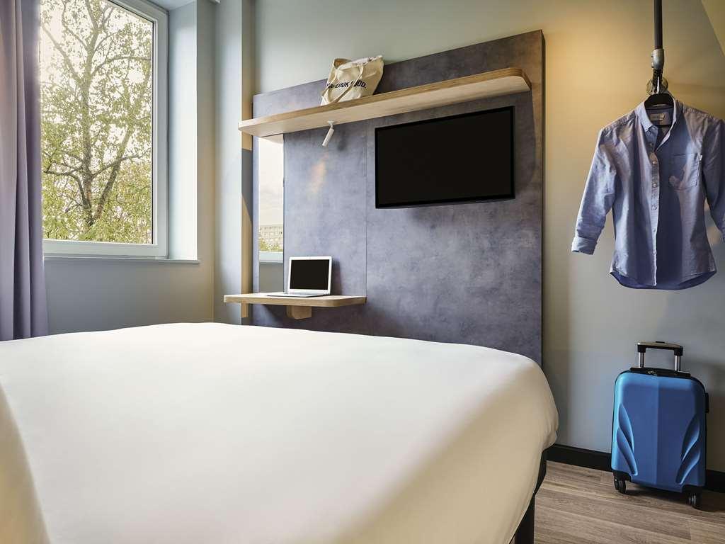 Ibis Budget Epinal Épinal Quarto foto