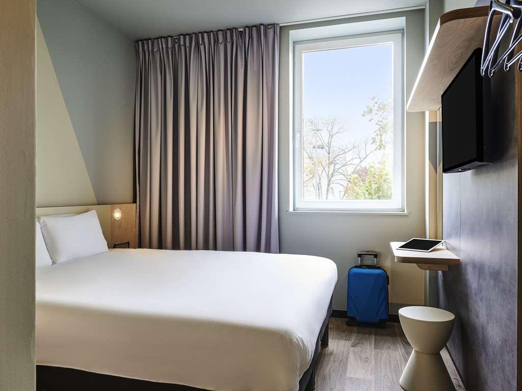 Ibis Budget Epinal Épinal Quarto foto